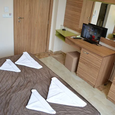 Отель Tia Maria 3*